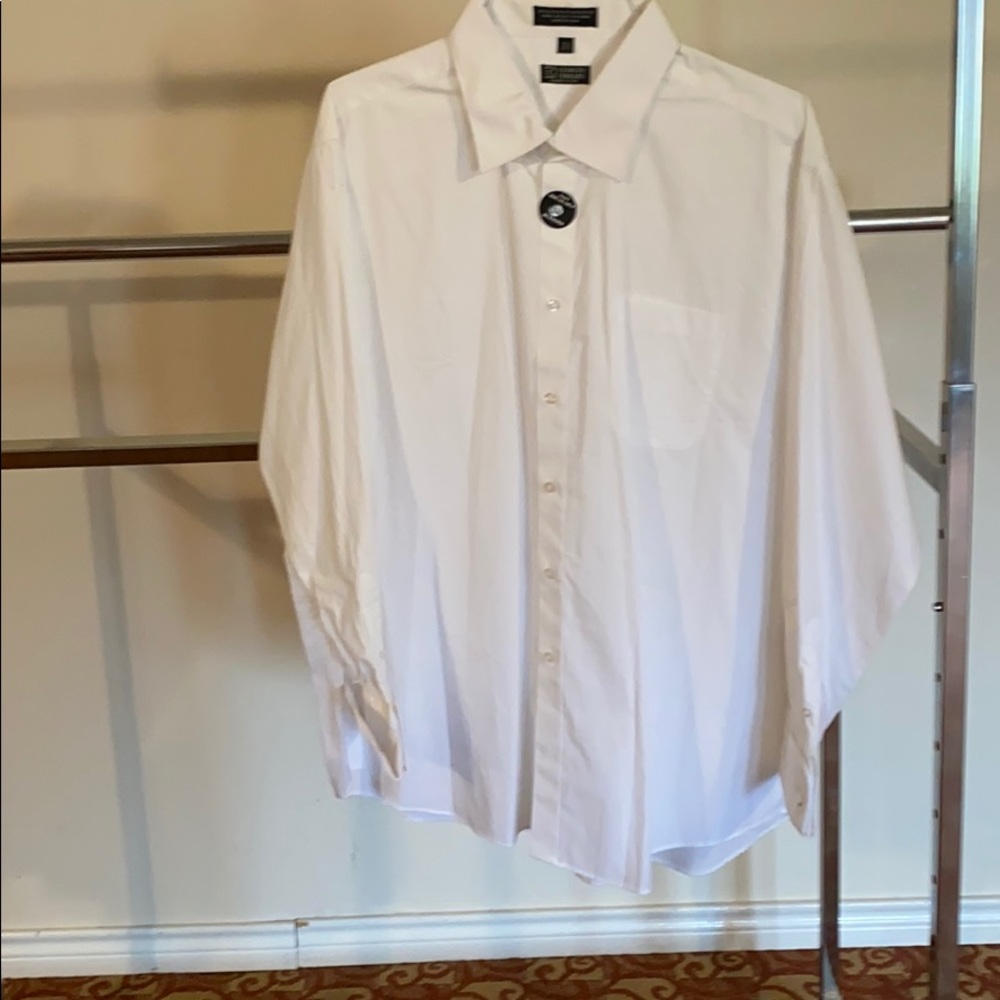 Men’s white dress shirt brand new never worn